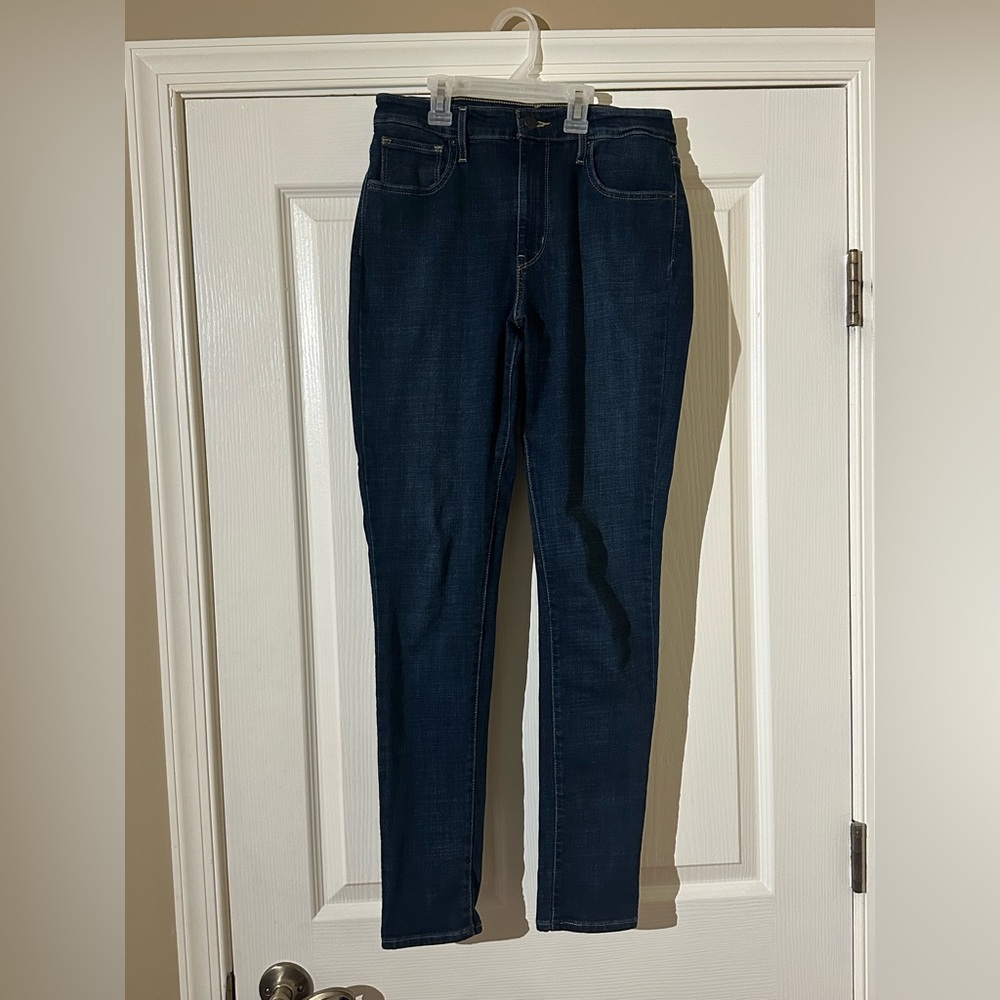 Levi's Women's Deep Blue Skinny Jeans